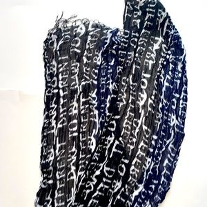 Navy and Black dare to be different scarf